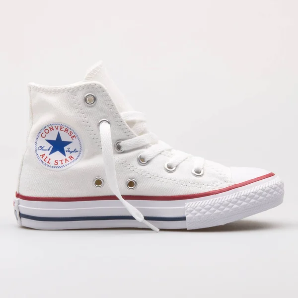 Converse Chuck Taylor All Star Core High white sneaker — Stock Photo, Image