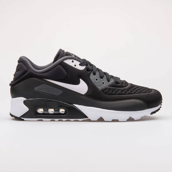 Baskets Nike Air Max 90 Ultra SE noir et blanc — Photo