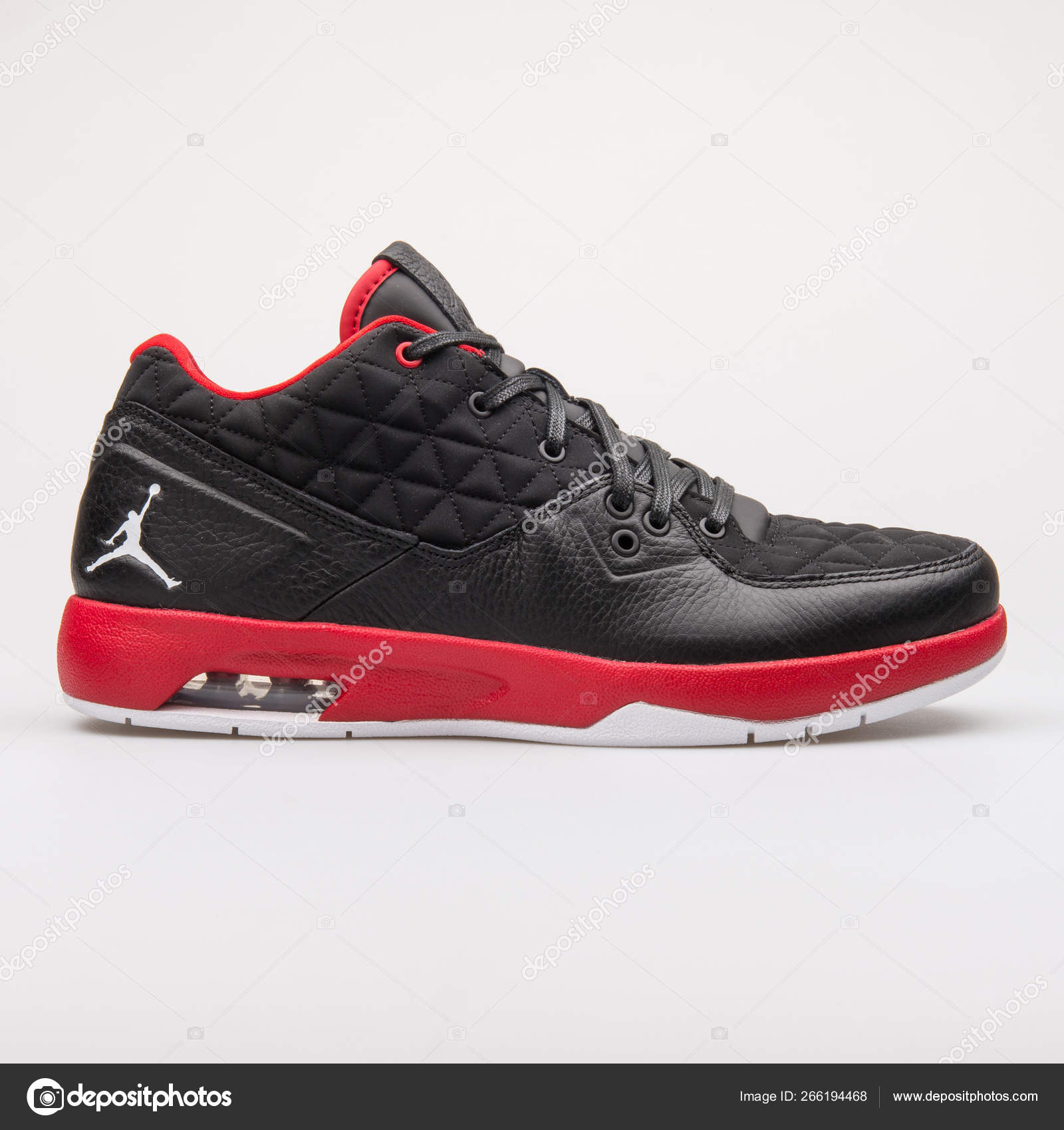 Nike jordan clutch hot sale