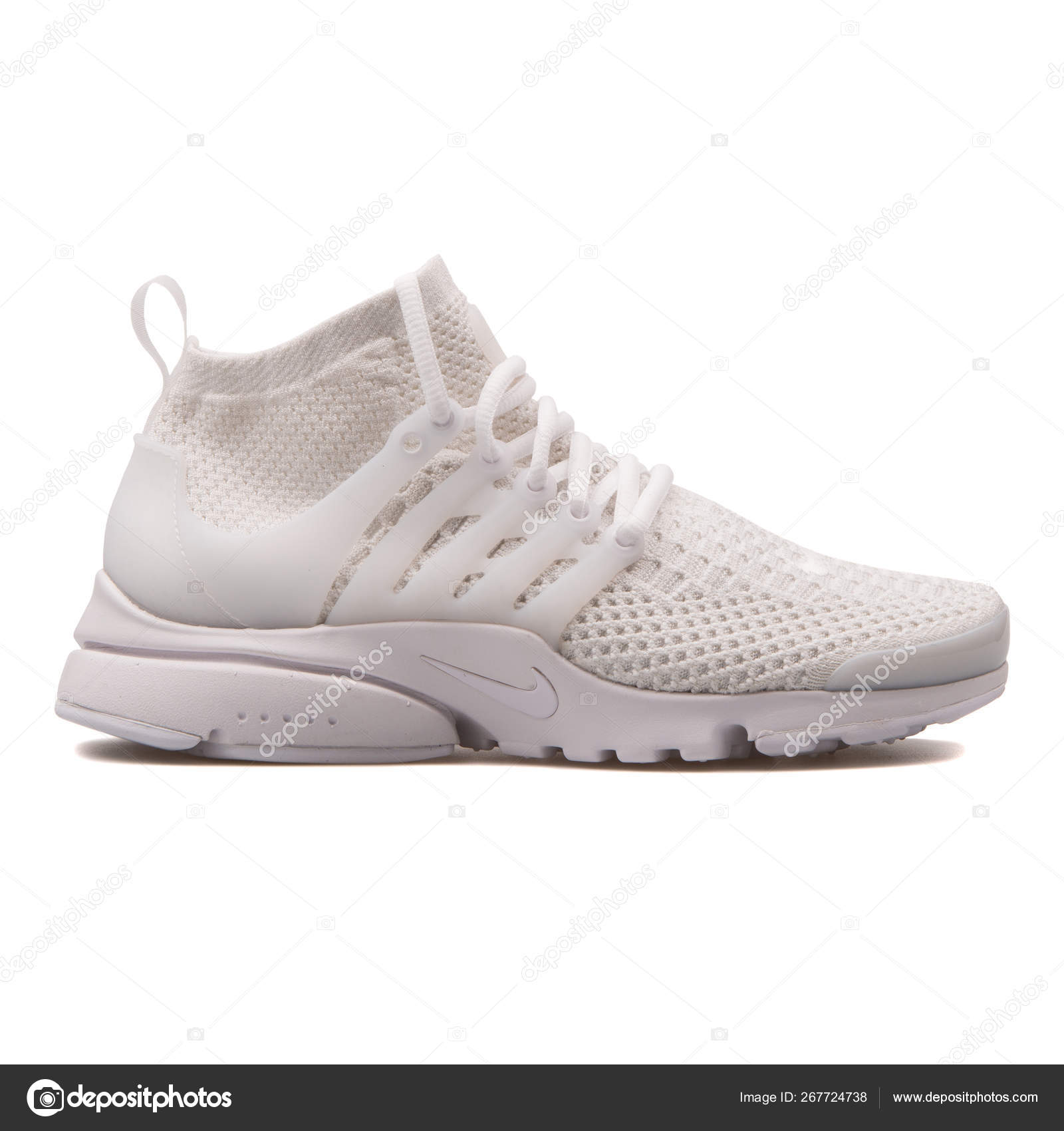 nike air presto flyknit ultra white