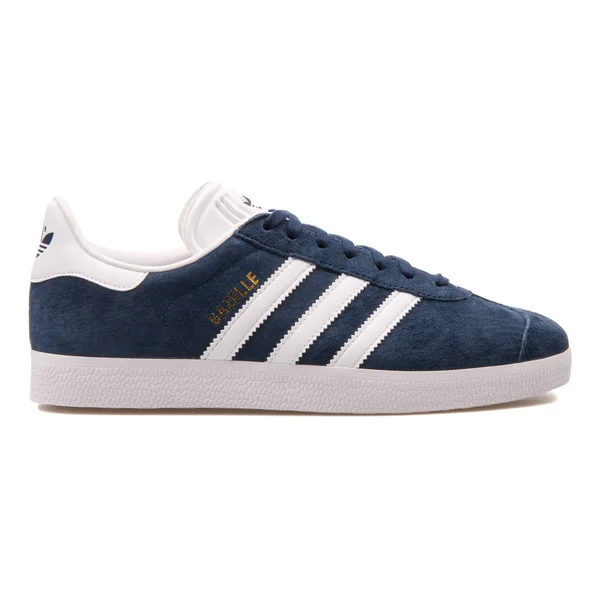 Adidas Gazelle marineblauwe sneaker — Stockfoto