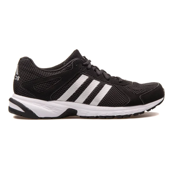 Adidas Duramo 55 zwarte sneaker — Stockfoto