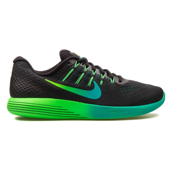 Nike Lunarglide 8 black and blue sneaker — Stock Photo, Image