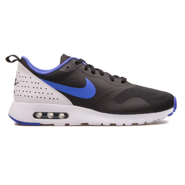 Baskets Nike Air Max Tavas noir, violet et blanc — Photo