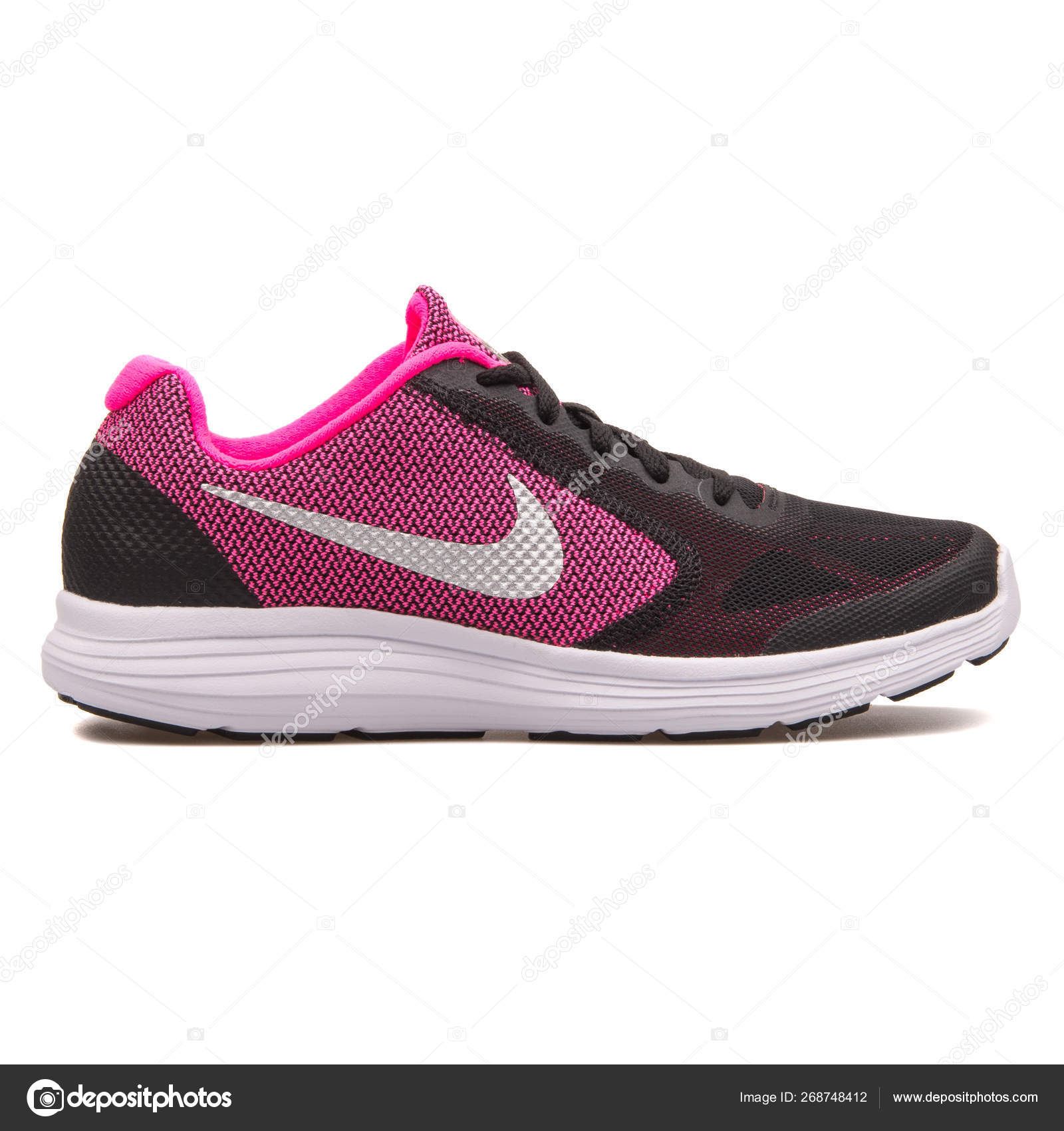 nike revolution 3 pink