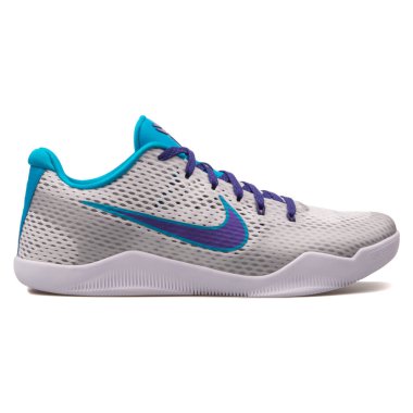 Nike Kobe Xi beyaz ve mor spor ayakkabı