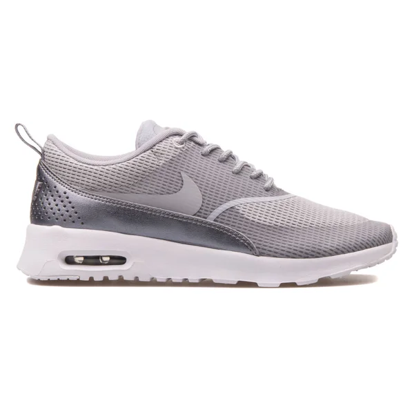 Nike Air Max Thea TXT metallic grey sneaker — Stock Photo, Image