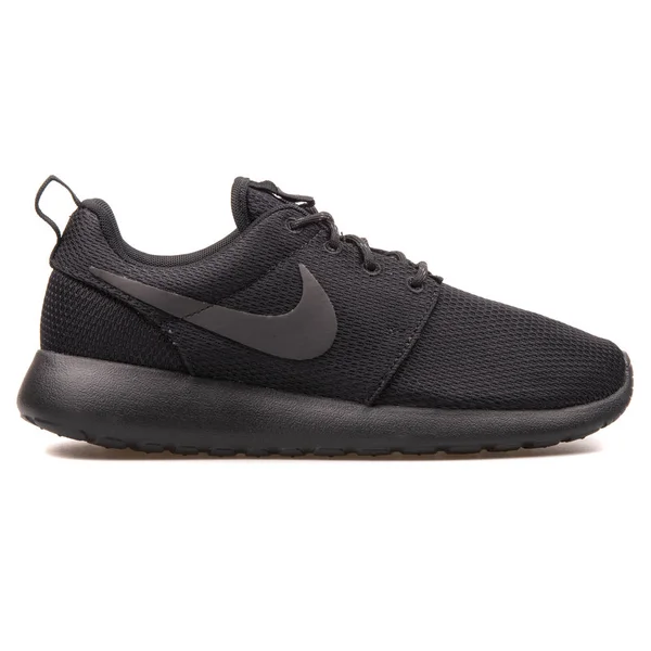 Nike Roshe One czarny Sneaker — Zdjęcie stockowe