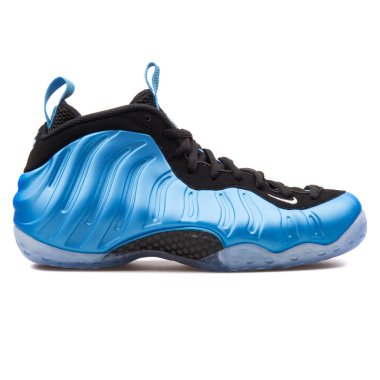 Nike Air Foamposite Bir mavi ve siyah spor ayakkabı
