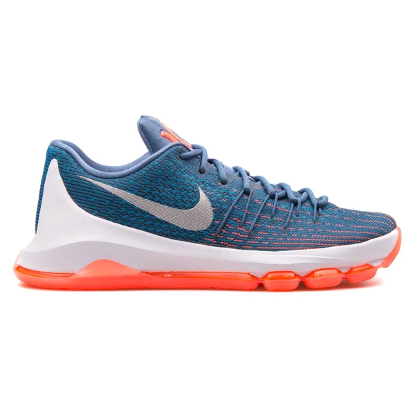Nike KD 8 blå, vit och orange sneaker — Stockfoto
