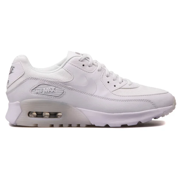 Nike Air Max 90 Ultra Premium beyaz spor ayakkabı — Stok fotoğraf