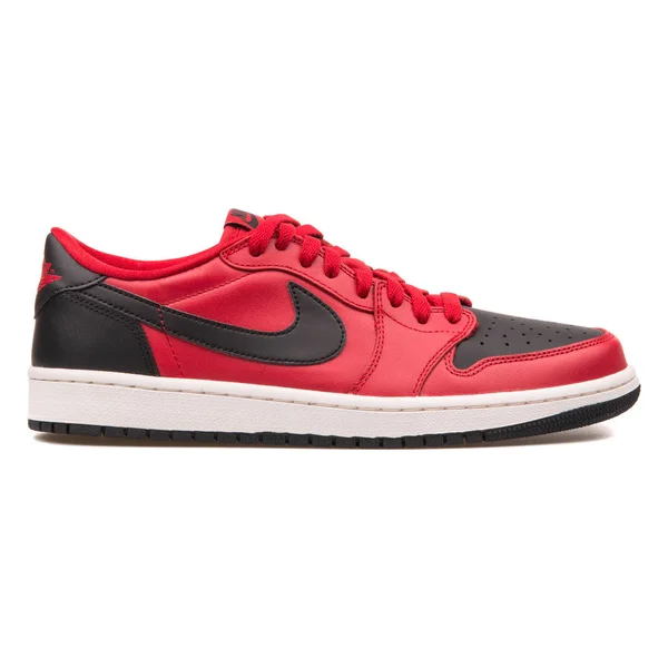 Nike Air Jordan 1 Retro Low OG Run Ultra red and black sneaker — Stock Photo, Image