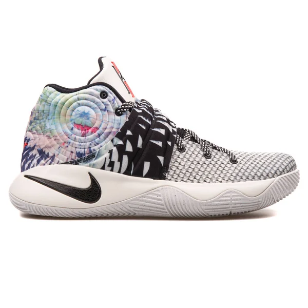 nike kyrie 1 Gouden