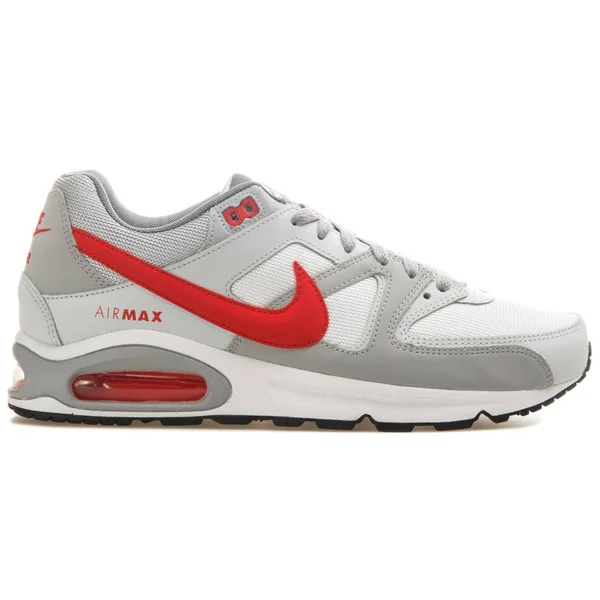 Εντολή Nike Air Max γκρι, λευκό και κόκκινο αθλητικό — Φωτογραφία Αρχείου