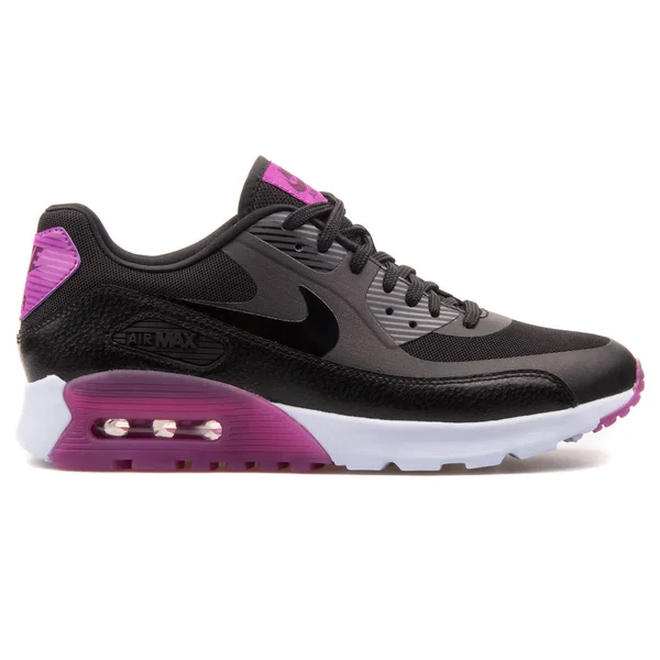 Nike Air Max 90 Ultra Essential fekete és lila cipő — Stock Fotó