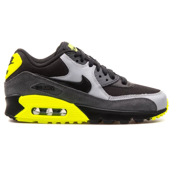 Nike Air Max 90 Mesh tênis preto, cinza e amarelo — Fotografia de Stock