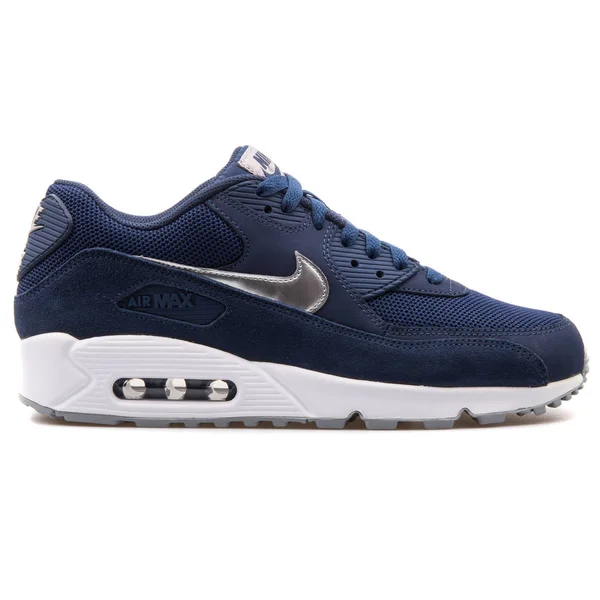 Nike air max 90 essentieller marineblauer Turnschuh — Stockfoto