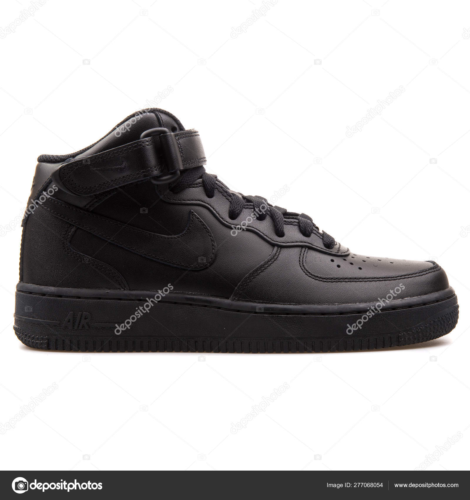 air force 1 07 leather black