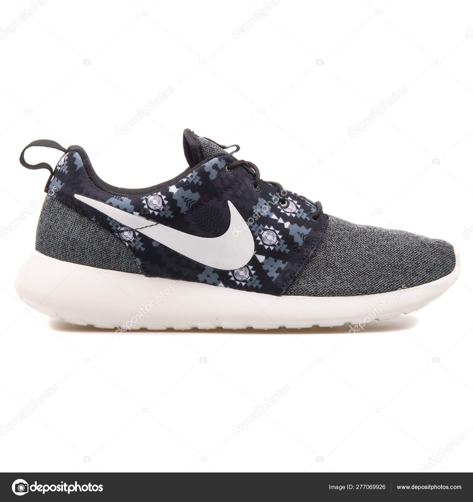 nike roshe print