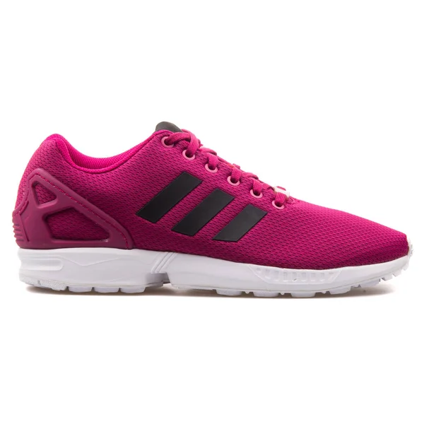 Baskets Adidas ZX Flux rose et noir — Photo