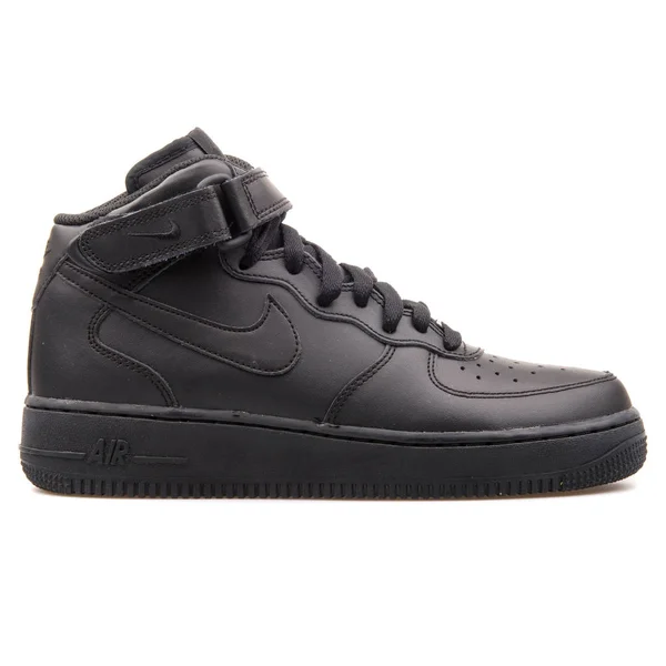 Nike Air Force 1 Mid black sneaker — Stock Photo, Image