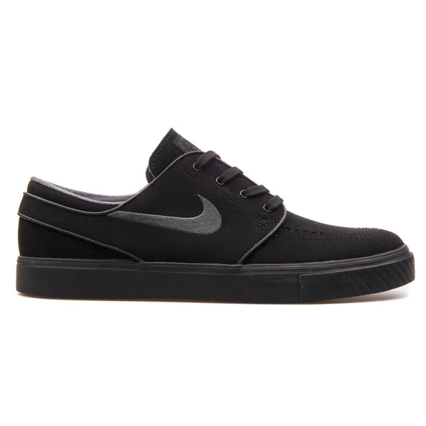 Nike ζουμ Stefan Janoski μαύρο αθλητικά — Φωτογραφία Αρχείου