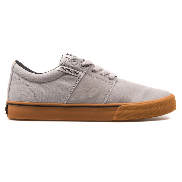 Stosy Vulc dwa szare Sneaker — Zdjęcie stockowe