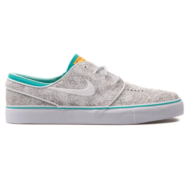 Nike Zoom Stefan Janoski Elite biały i zielony Sneaker — Zdjęcie stockowe