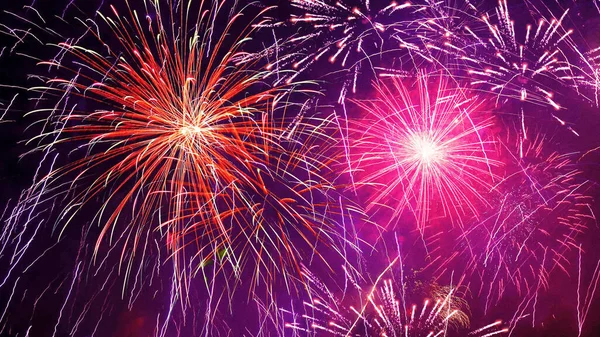 Feestelijk Mooi Vuurwerk Lucht Feestelijke Achtergrond Van Vuurwerk Heldere Raketten — Stockfoto