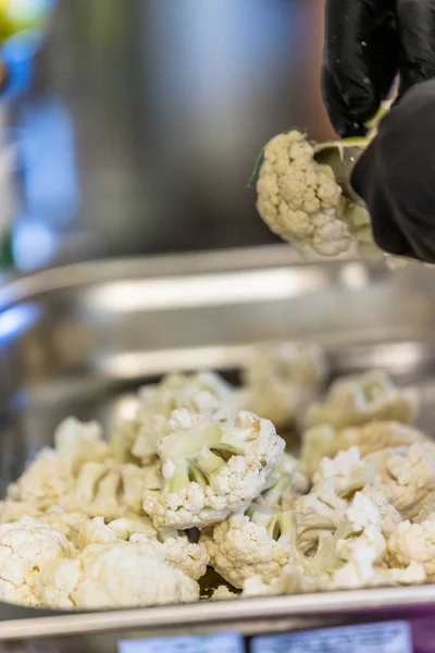 Cauliflower Being Prepared Cheff Big Stainless Steel Container — стоковое фото