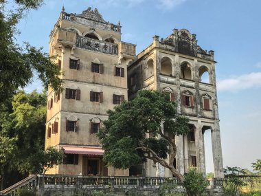 Jiangmen şehir Diaolou Park, Guangdong, Çin'de denizaşırı countires geri geldi Çin Konut Evi. Çeviri: 