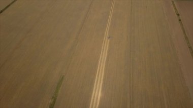 Hasat makinesinin üst görüntüsü