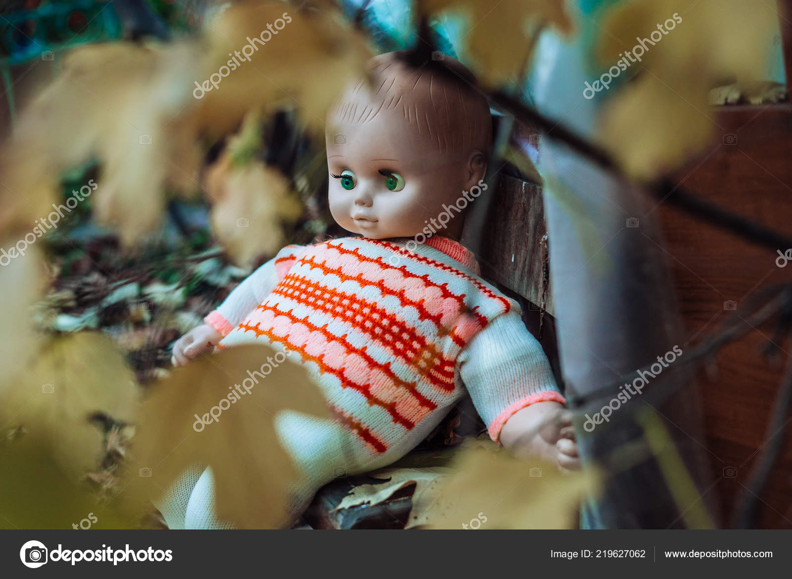 Kinder Spielzeug Garten Stockfoto C Fallenworms 219627062