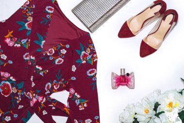 üstten şık Bayan aksesuarlar