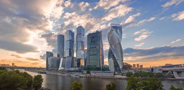 Панорама Заката Московских Небоскребов Россия — стоковое фото