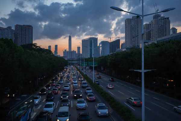 Загруженная Автомобилями Дорога Час Пик Городе Гуанчжоу Закат Города Лицензионные Стоковые Фото