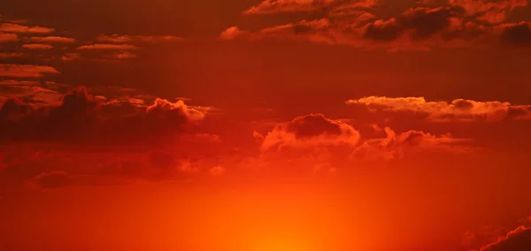 Прекрасный Восход Солнца Облачное Небо Широкое Фото — стоковое фото