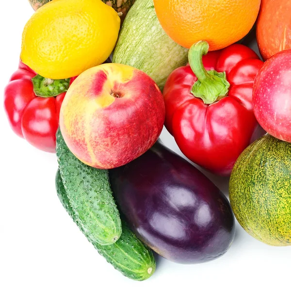 Frutas y hortalizas aisladas sobre fondo blanco. — Foto de Stock