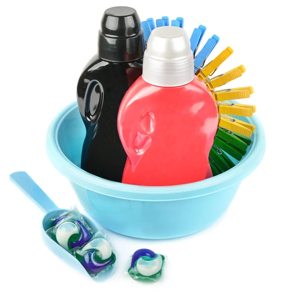 Chemicals for washing and cleaning, a basin and clothespins isol — Stock Photo, Image