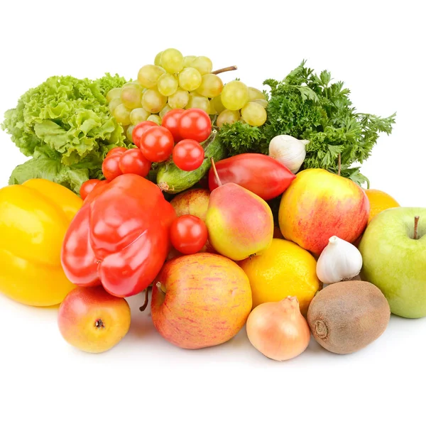 Frutas y hortalizas aisladas sobre fondo blanco . — Foto de Stock