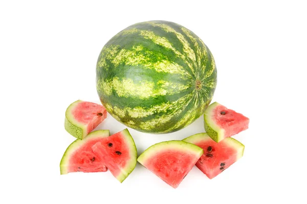 Plastry arbuza i watermelonów izolowane na białym tle. — Zdjęcie stockowe