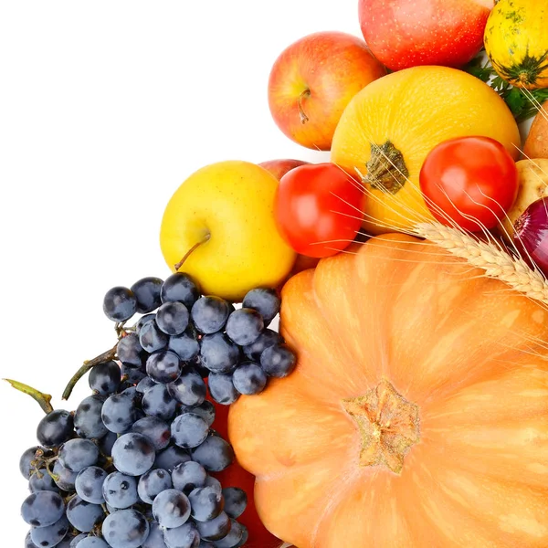 Groenten en fruit geïsoleerd op een witte achtergrond. — Stockfoto