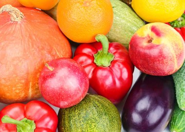 Meyve ve sebze koleksiyonundan parlak arkaplan.