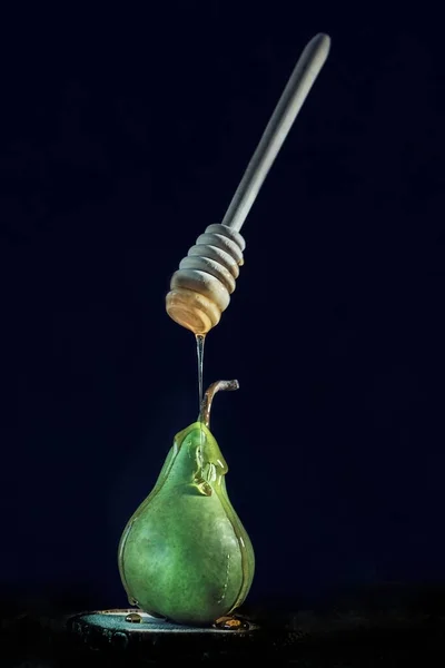 Honey Drops Honey Spoon Organic Green Pear Front Black Background — Stock Photo, Image