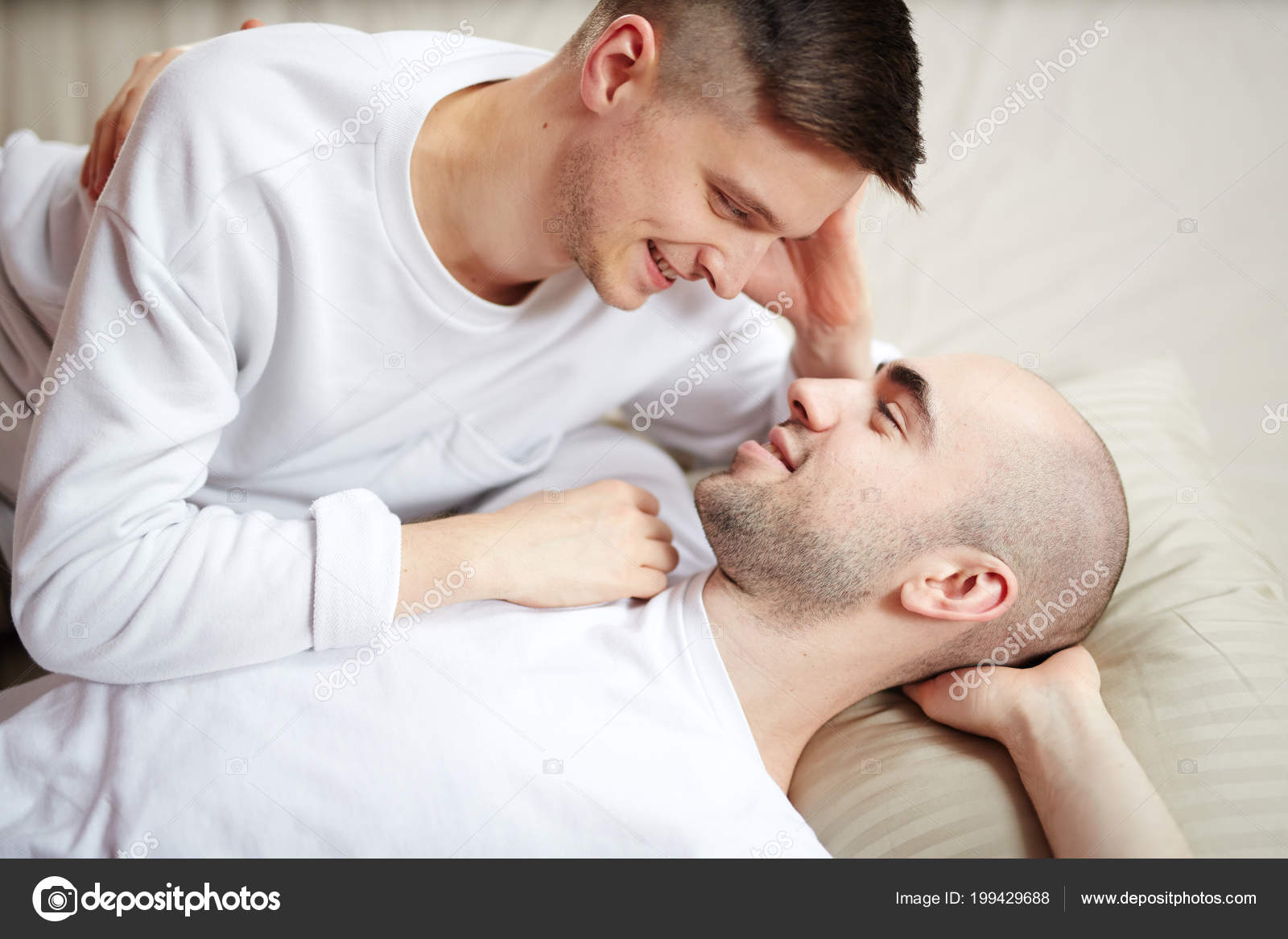 GAY AMAMANTADO GAYS VIDEOS gay amamantado gays videos