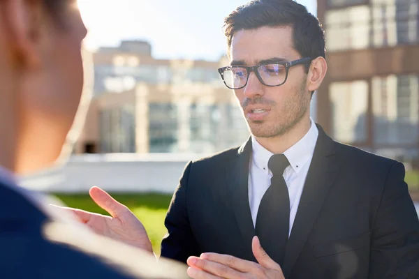 Nadenkend Ondernemer Uit Leggen Wat Hij Denkt Nieuw Project Aan — Stockfoto