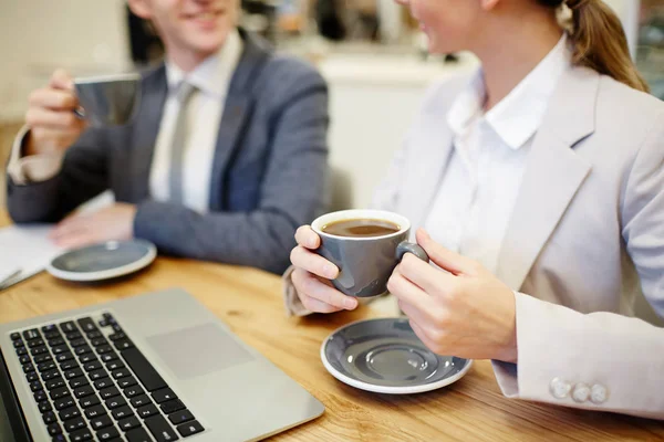 Businesswoman Drinking Cup Coffee Coffee Break Her Colleague — Stock Photo, Image
