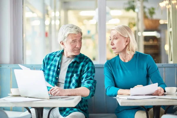 Two Aged Employees Papers Discussing Information Organizing Work Meeting Cafe — Stock Photo, Image