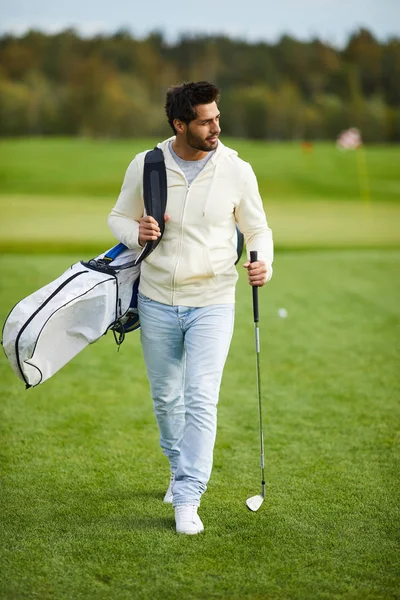 Young Active Man Golf Club Bag Looking Place Can Play — Stock Photo, Image