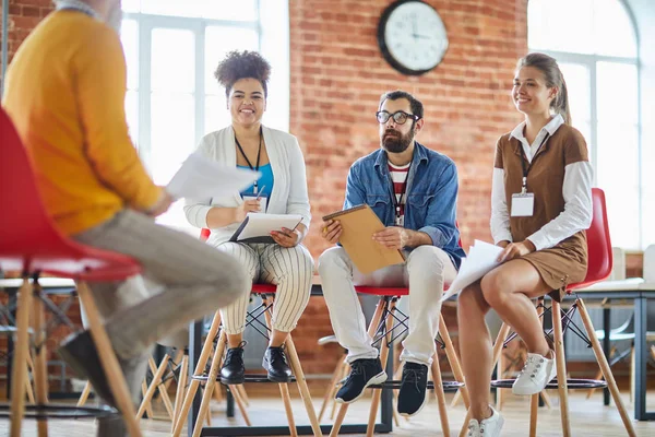 Young Intercultural Colleagues Casualwear Sitting Chairs Interaction Boss Counselor Meeting — Stock Photo, Image